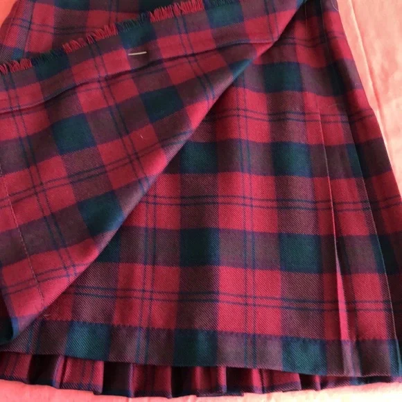 Men’s red and green plaid kilt - Picture 6 of 6